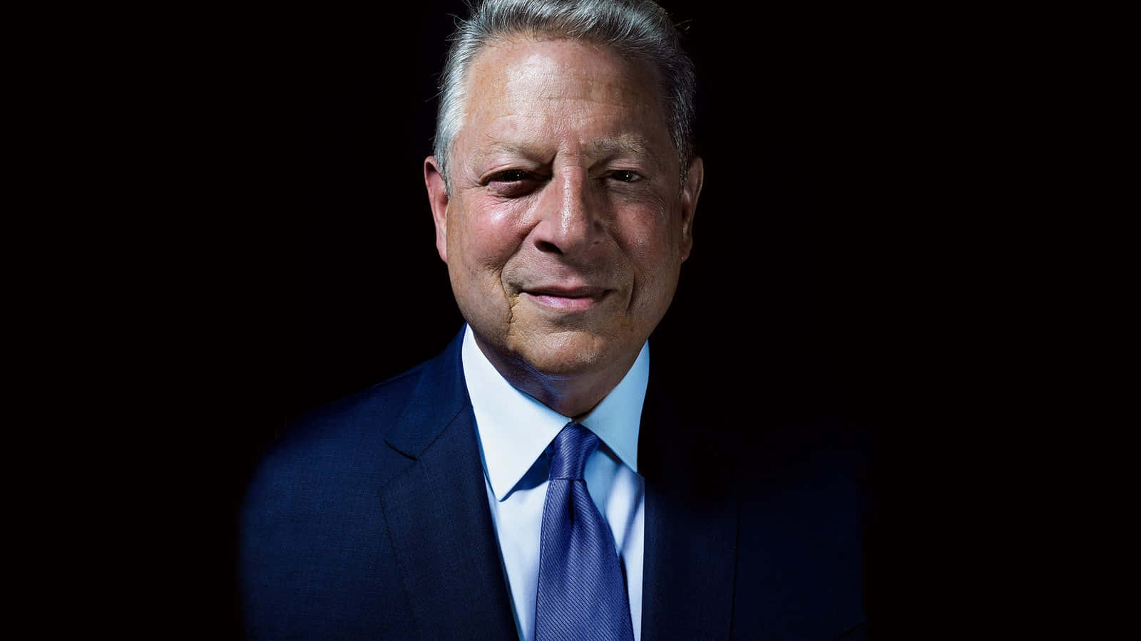 Al Gore Smiling At The Camera Wallpaper
