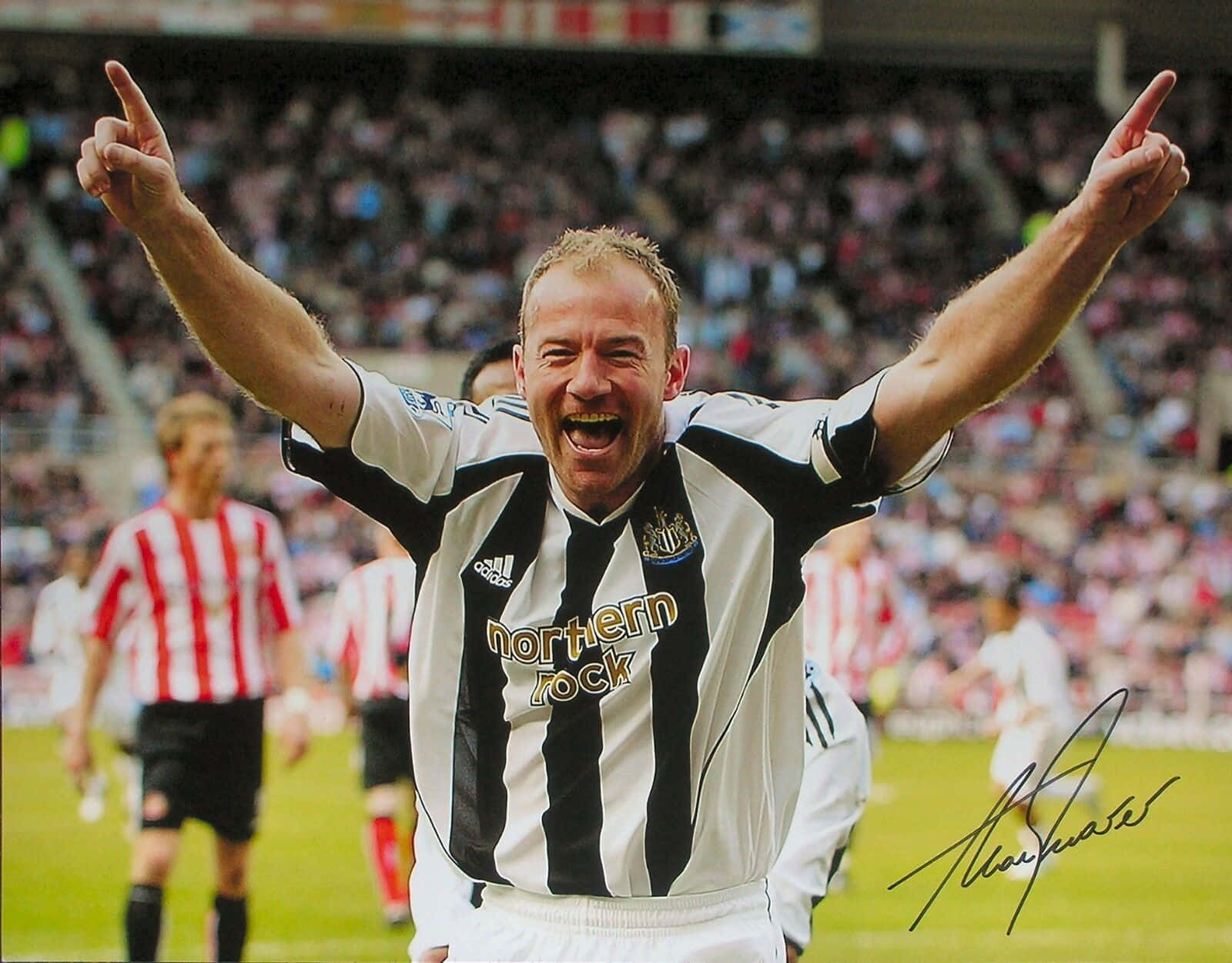 Alan Shearer Newcastle United FC Signed Photo Wallpaper