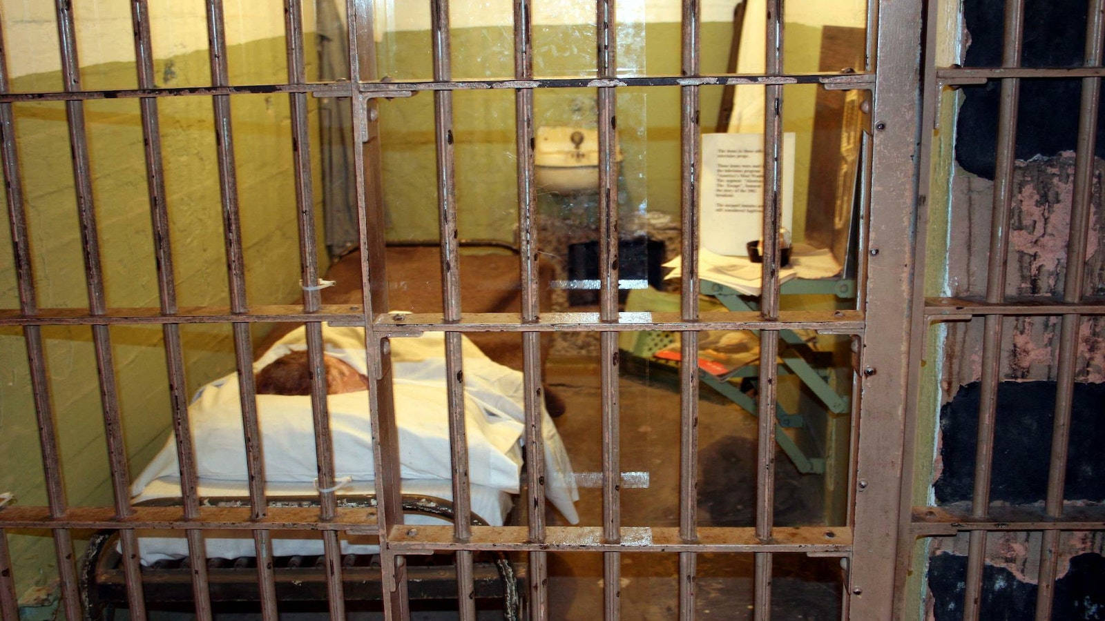 Alcatraz tom celle baggrunds billede Wallpaper