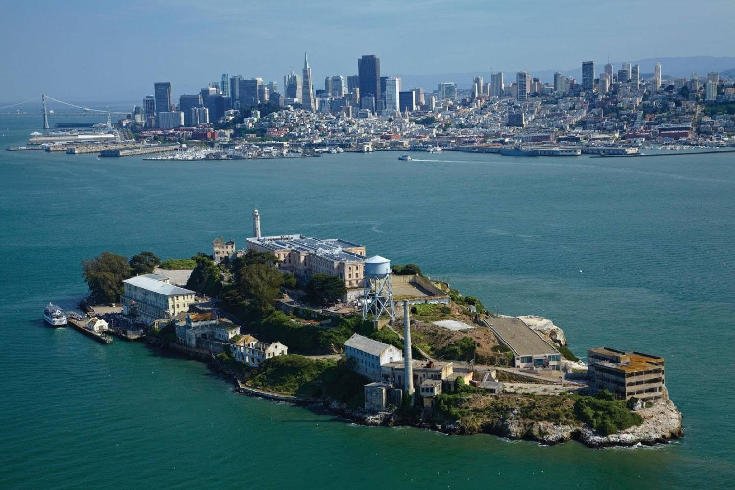 Alcatraz Island Downtown San Francisco Wallpaper