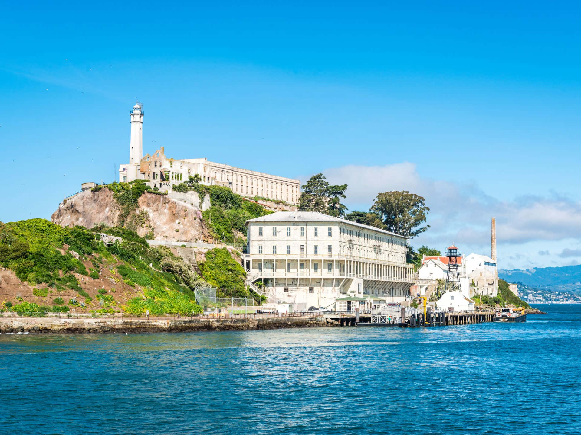 Alcatraz Island Sunny Day Wallpaper