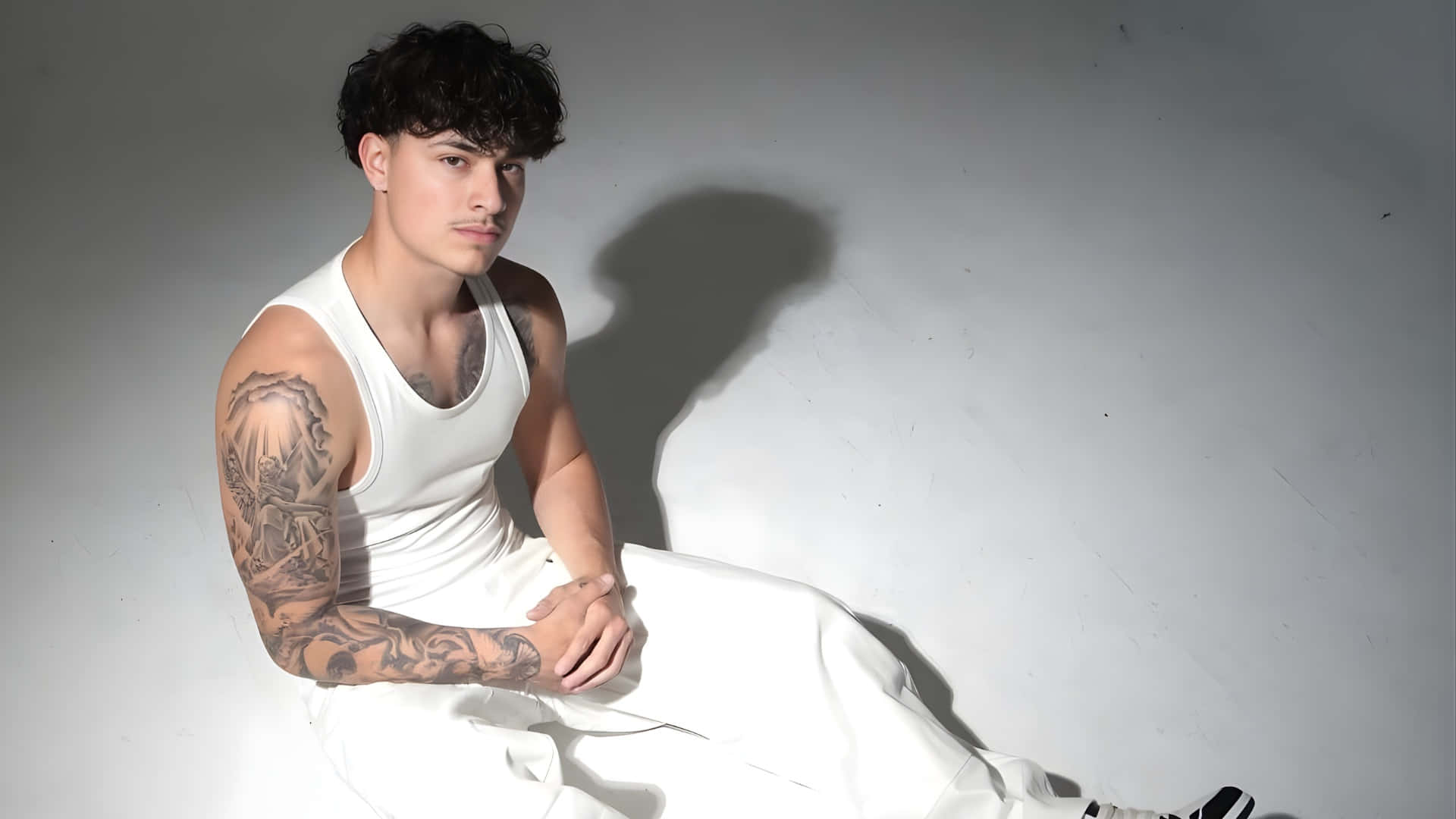 Alex Chino Wallpapers