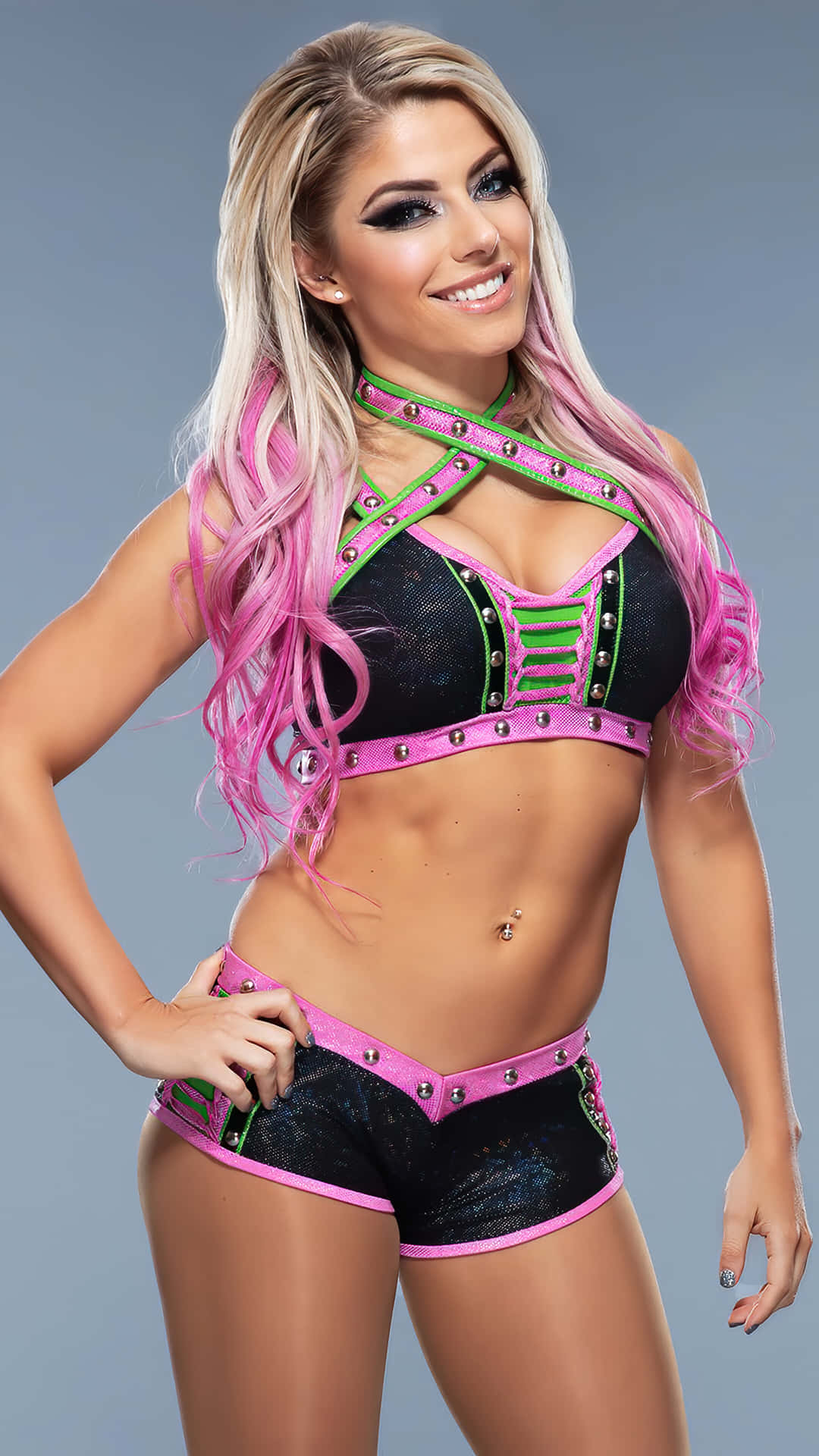 Wwe wrestler Samantha Wilson i pink og sort. Wallpaper