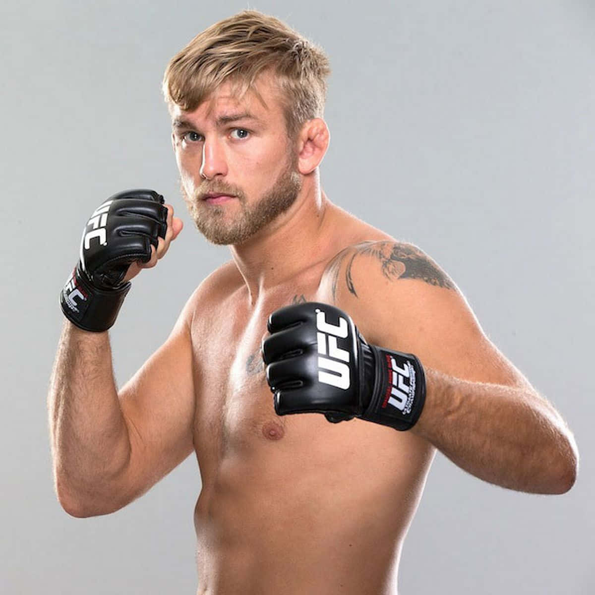 Alexander Gustafsson Fighter Foto Tapet -Gør dig bekendt med den voksende svenske UFC-mester. Wallpaper