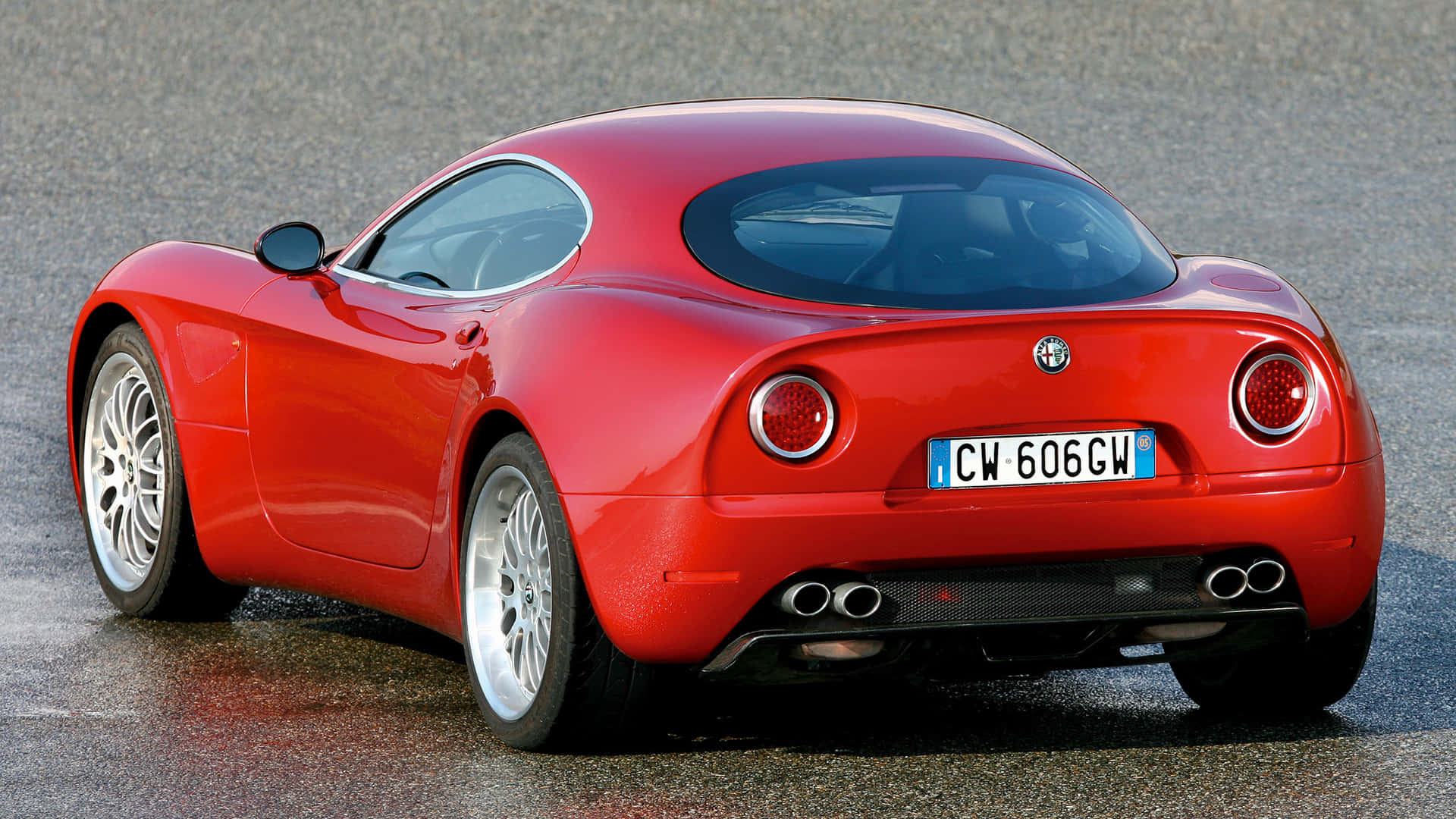 Alfaromeo 8c Competizione En Rojo. Fondo de pantalla