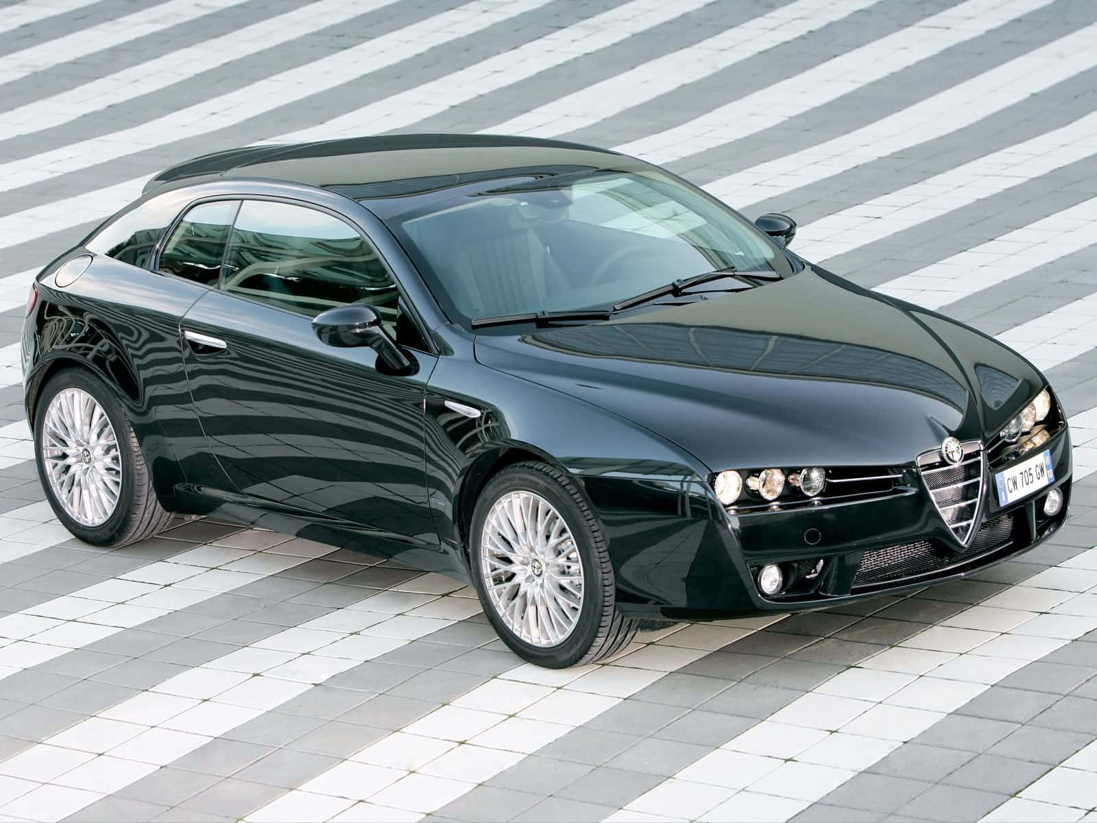 Elegant Alfa Romeo Brera På Utstilling Bakgrunnsbildet