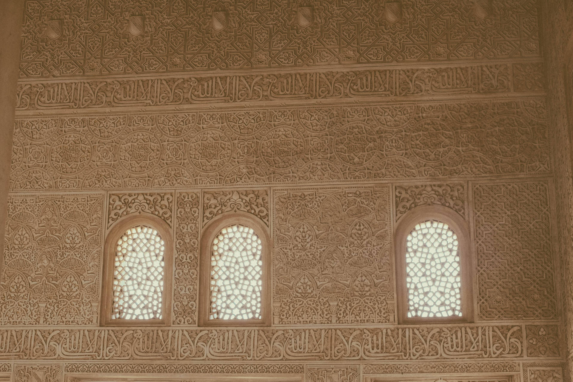 Alhambra Three Windows Wallpaper