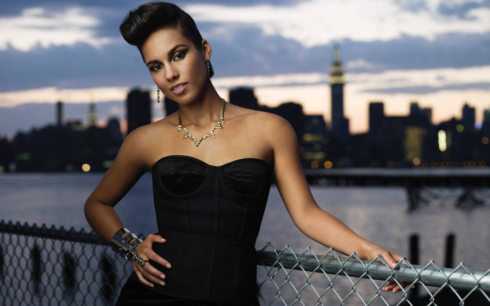 Alicia Keys In The City Background