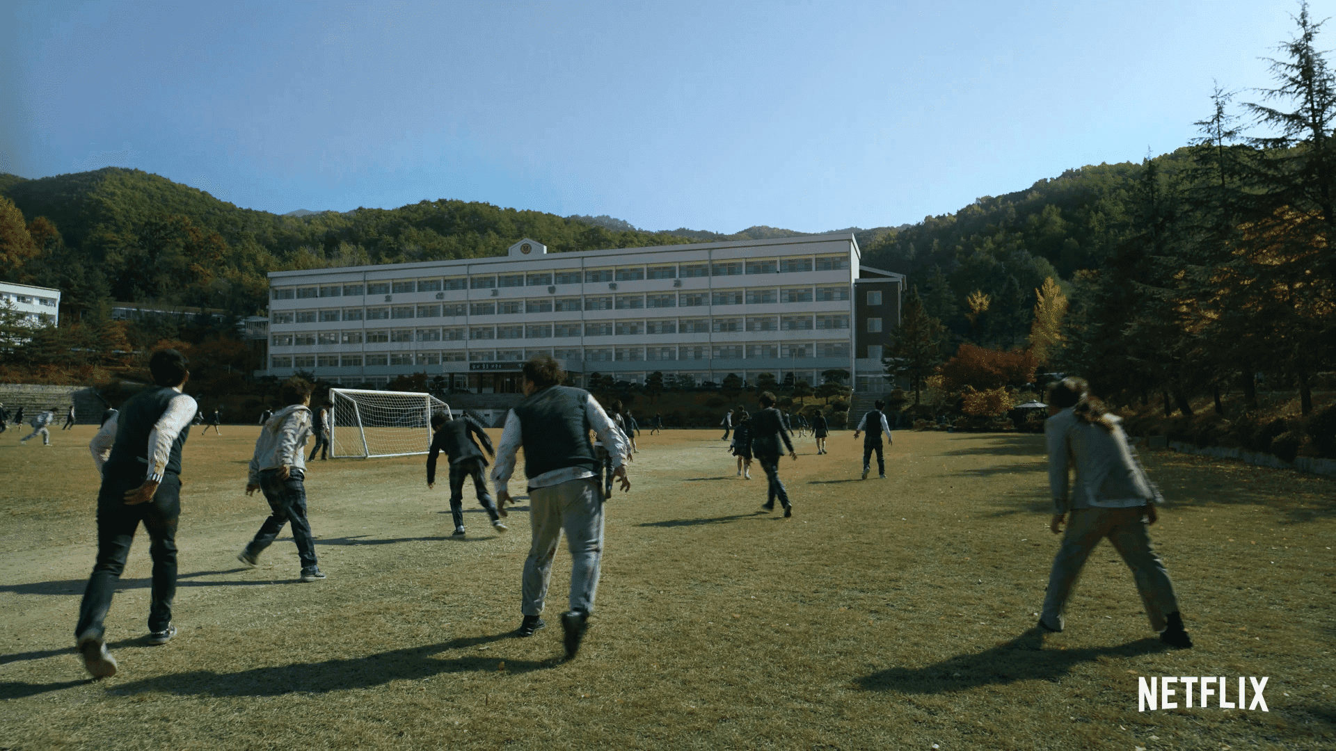 Laserie 'the School' De Netflix - Fútbol Coreano.