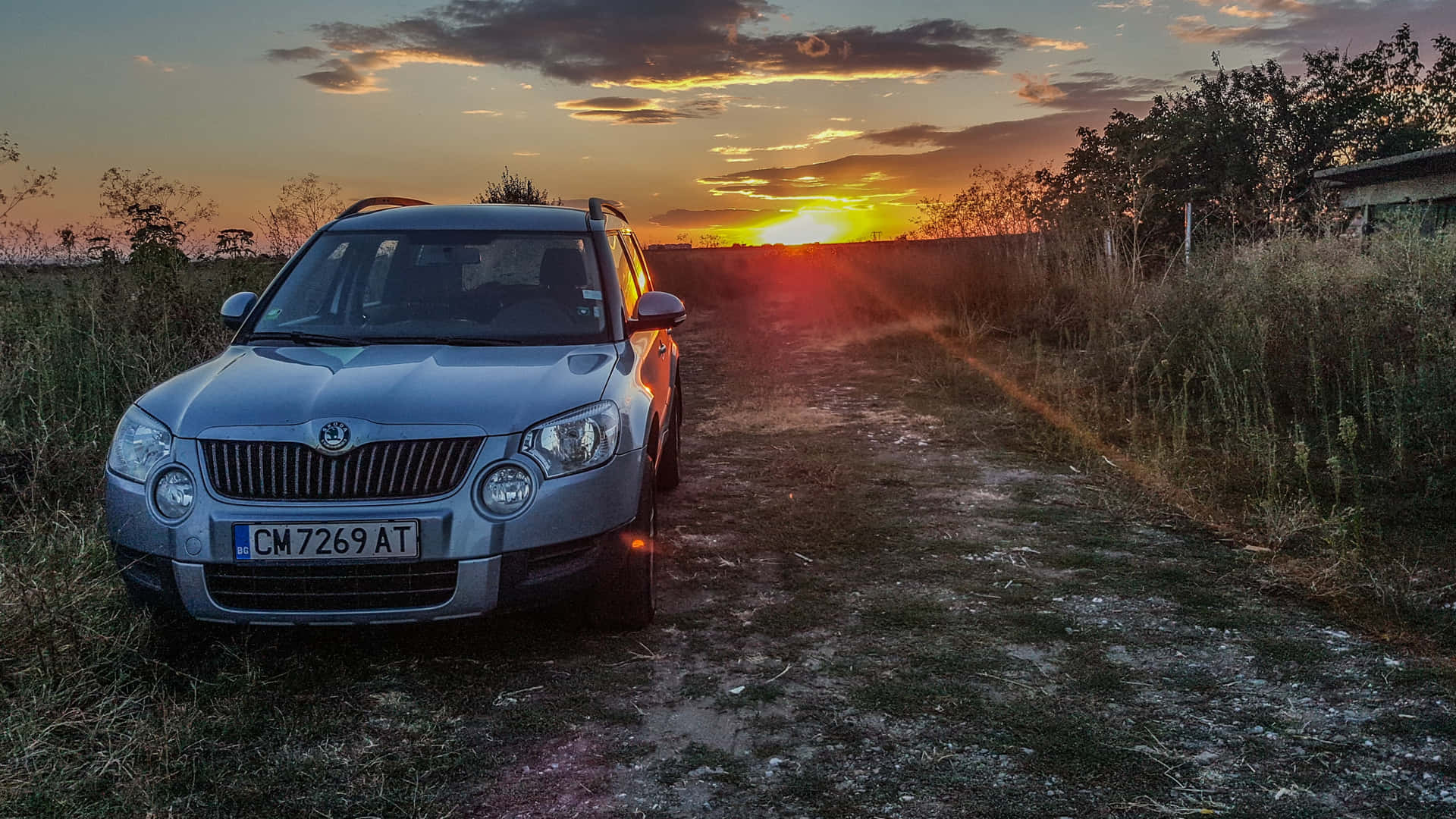 All-terrain Adventure With Skoda Yeti Wallpaper