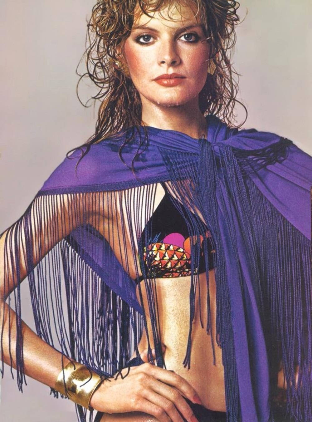 Verführerischeamerikanische Schauspielerin Rene Russo, Mittelformatiger Winkel Wallpaper