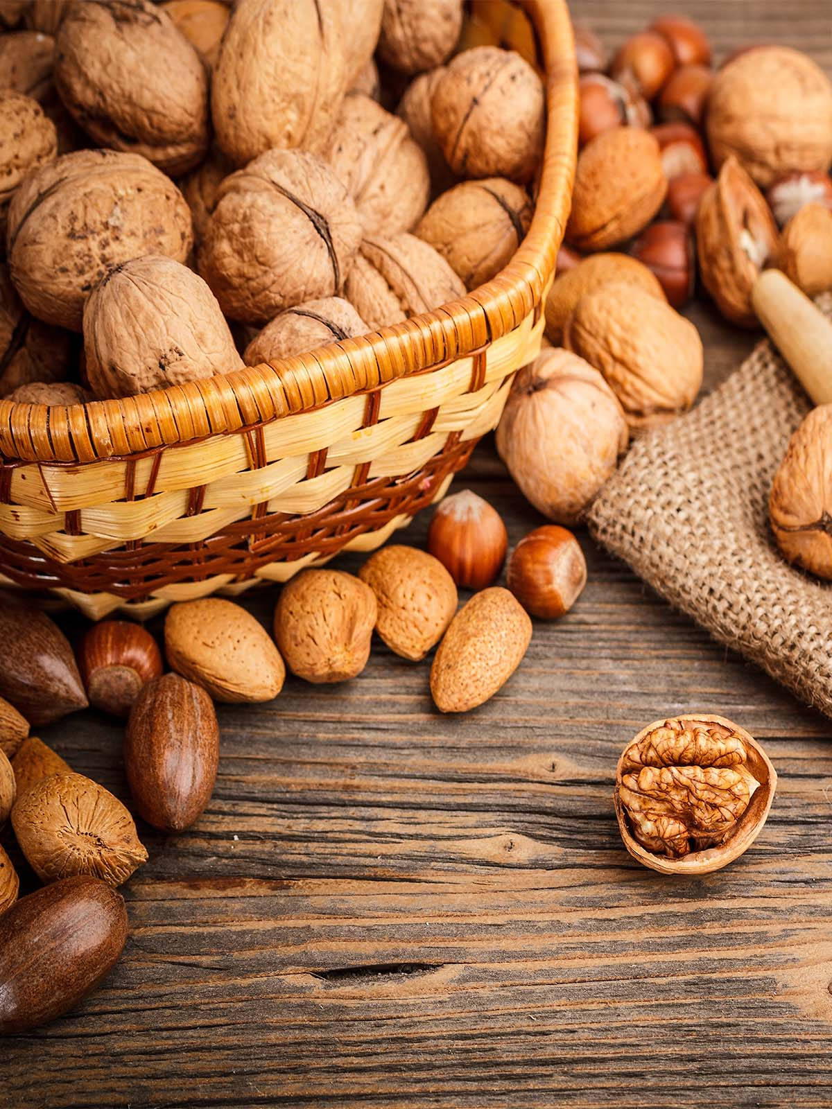 Almonds And Walnuts Wallpaper