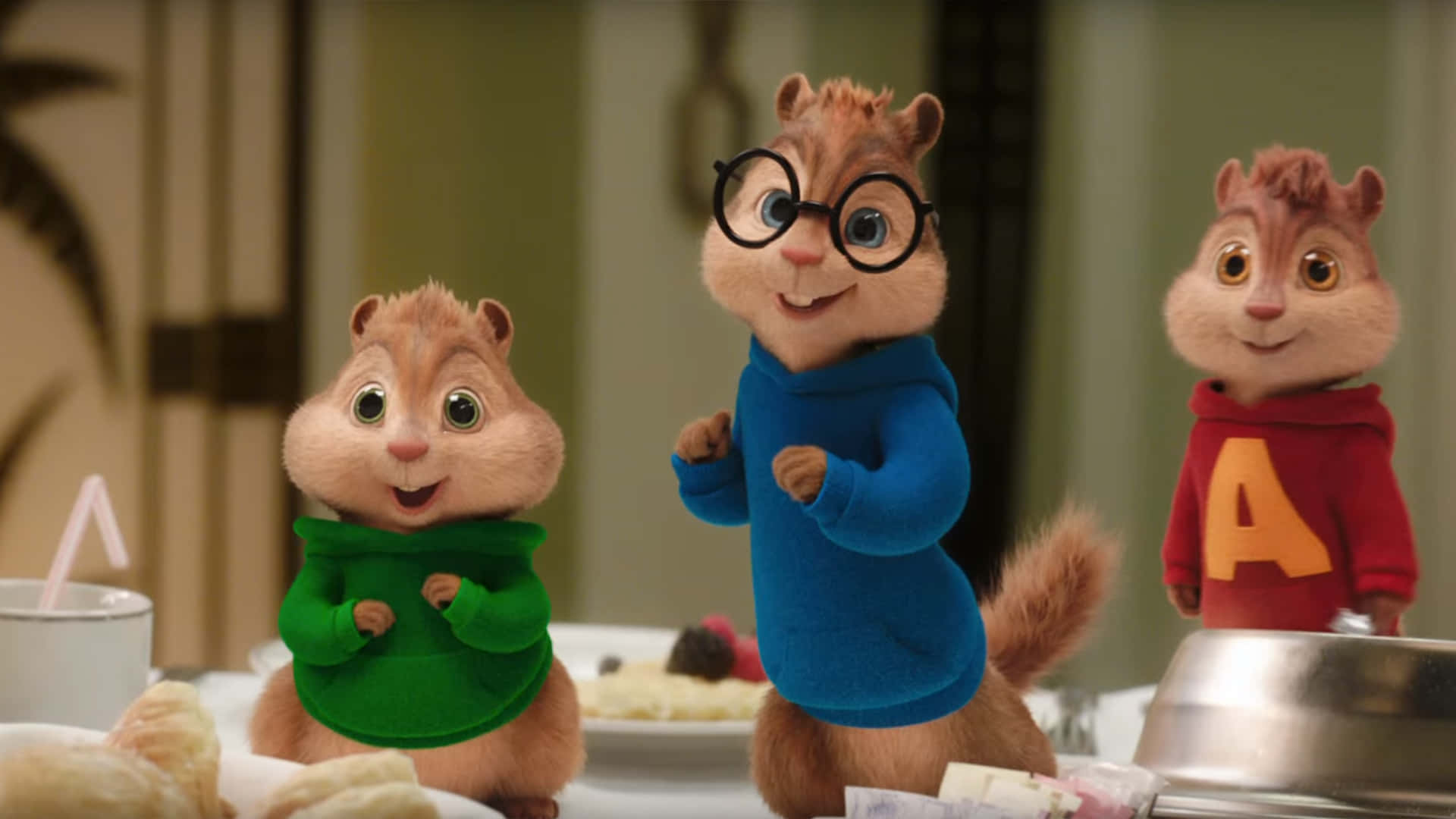Enjoy singing and dancing with Alvin And The Chipmunks