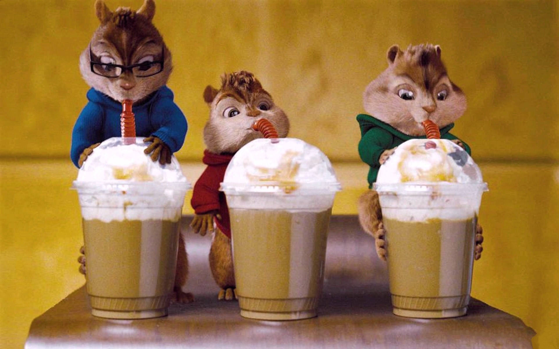 Alvin And The Chipmunks Frappe Background