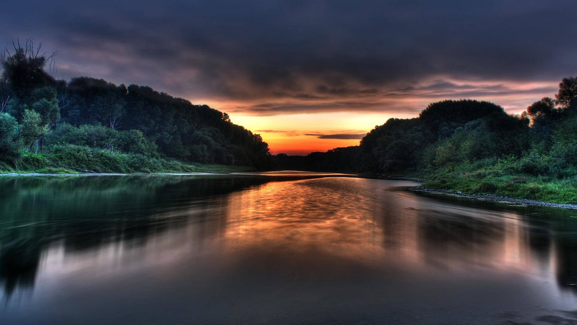Incredibile Hd Sunrise Calm River Sfondo