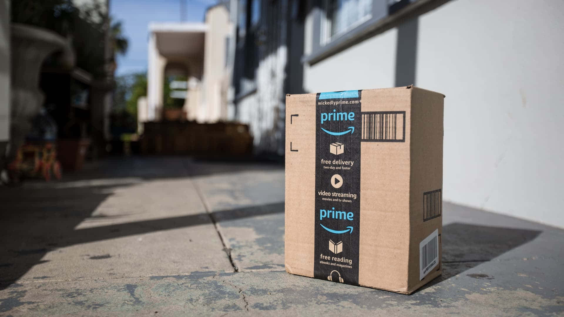 Amazon Prime Package Delivery Outdoors Wallpaper