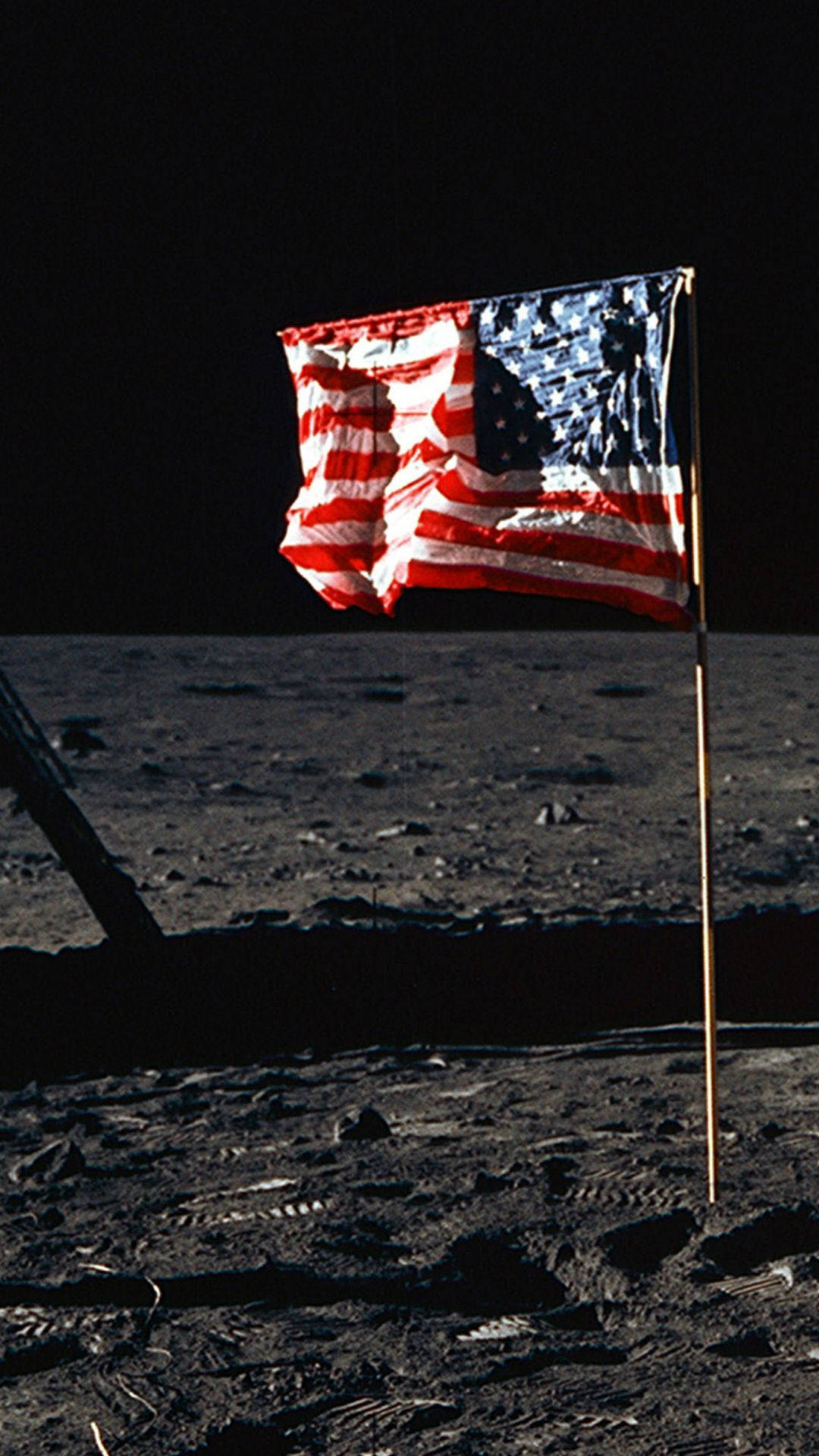 Fotodell'iphone Con La Bandiera Degli Stati Uniti D'america Sulla Luna Sfondo