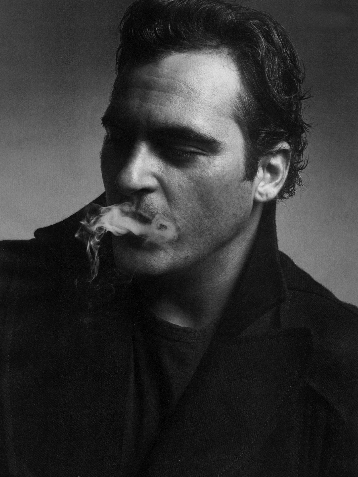 American Actor Joaquin Phoenix Monochrome Wallpaper