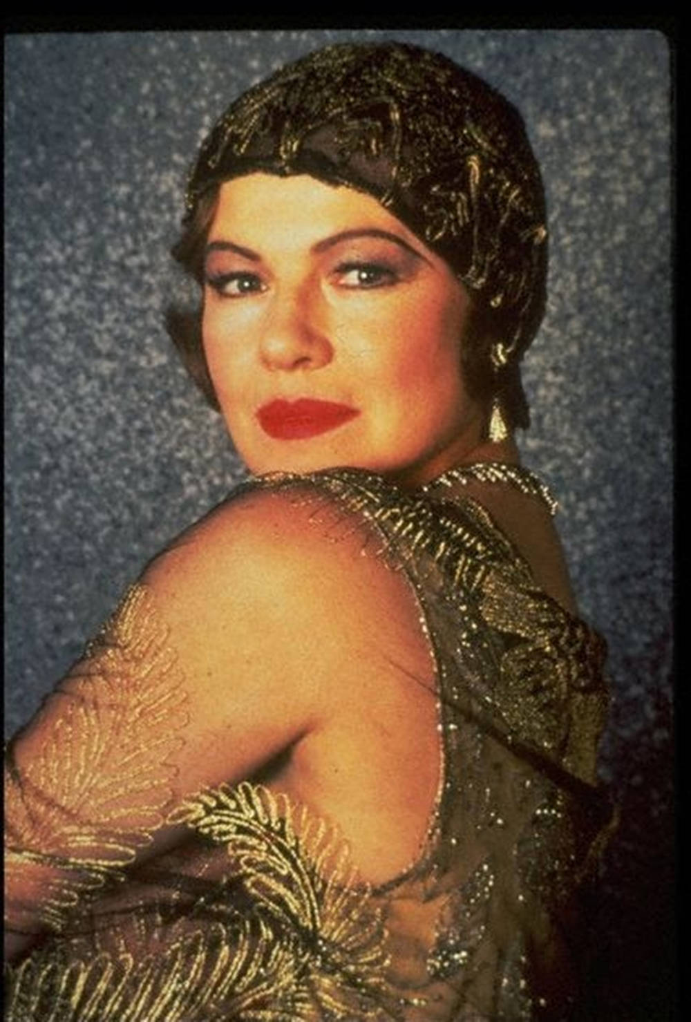 American Actress Dianne Wiest For In Bullets Over Broadway Wallpaper