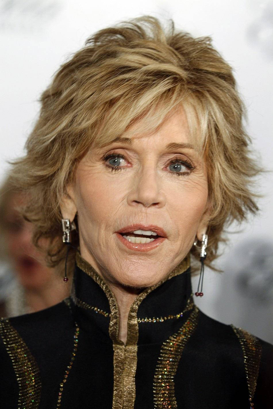 Close-up portrait of renowned American actress Jane Fonda Wallpaper