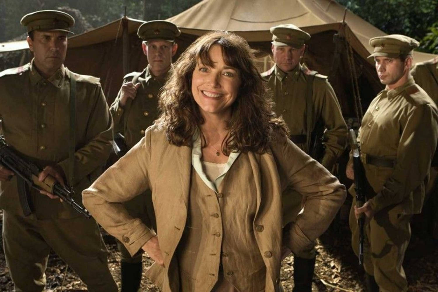 Amerikanskskådespelerska Karen Allen Indiana Jones Film Scen Wallpaper