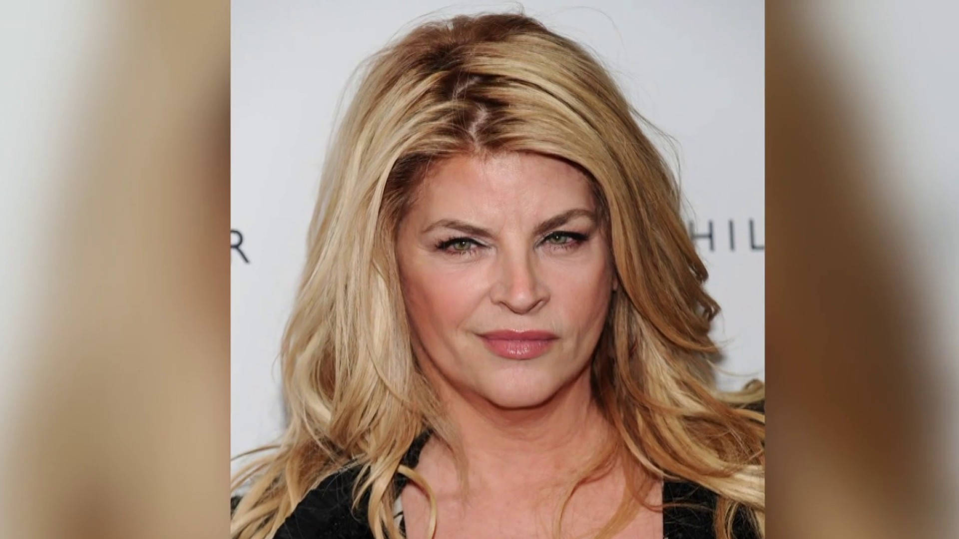 American Actress Kirstie Alley On Red Carpet Shot Wallpaper
