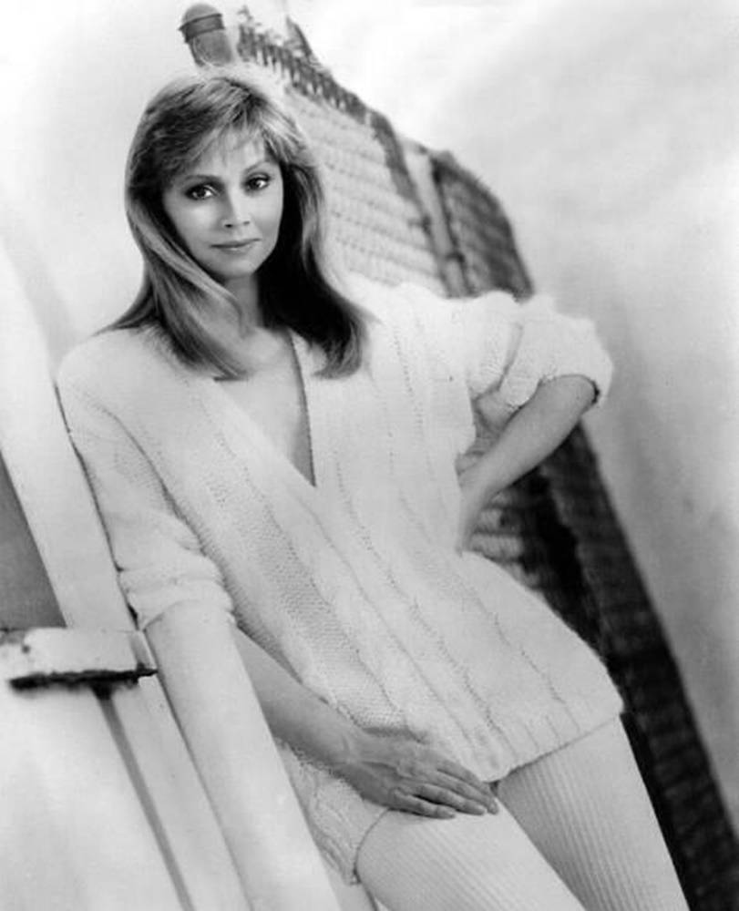 Amerikanischeschauspielerin Shelley Long 1985 Schwarz-weiß-fotografie Wallpaper