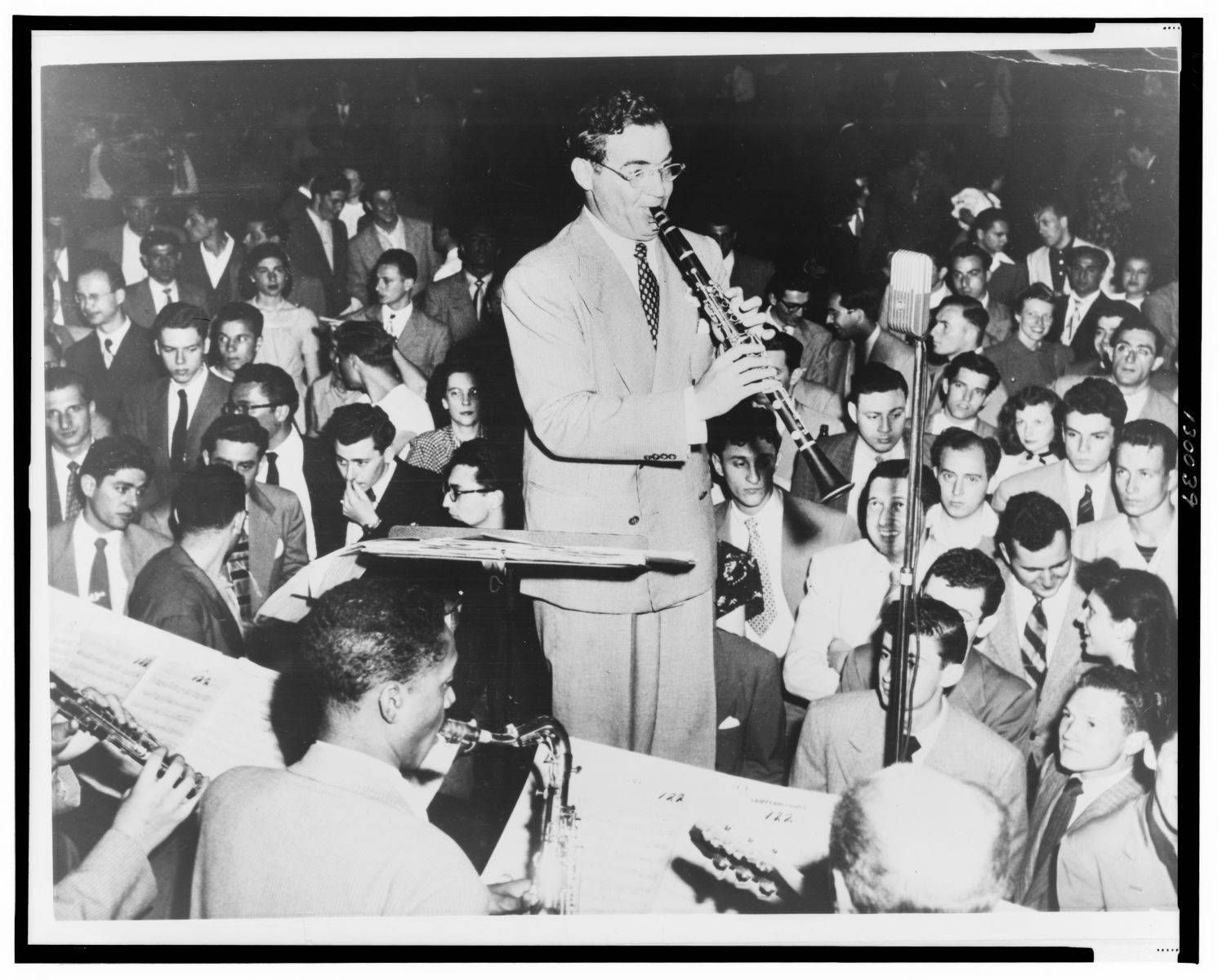 American Clarinetist Benny Goodman And His Orchestra Wallpaper