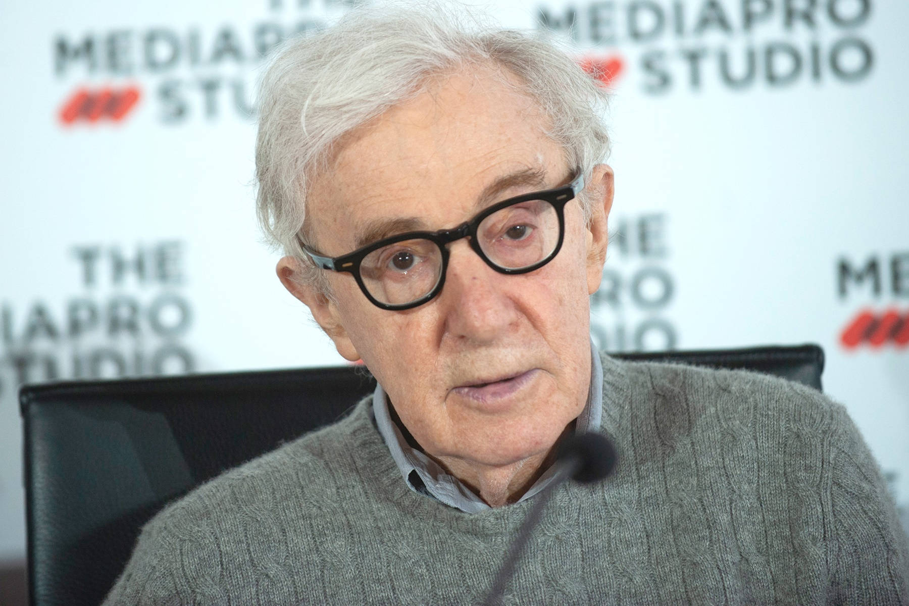 American Film Director Woody Allen Press Conference In Spain Wallpaper