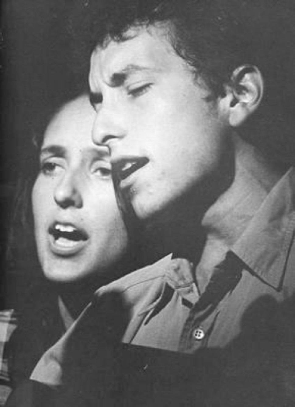 American Folk Singers Joan Baez And Bob Dylan Wallpaper