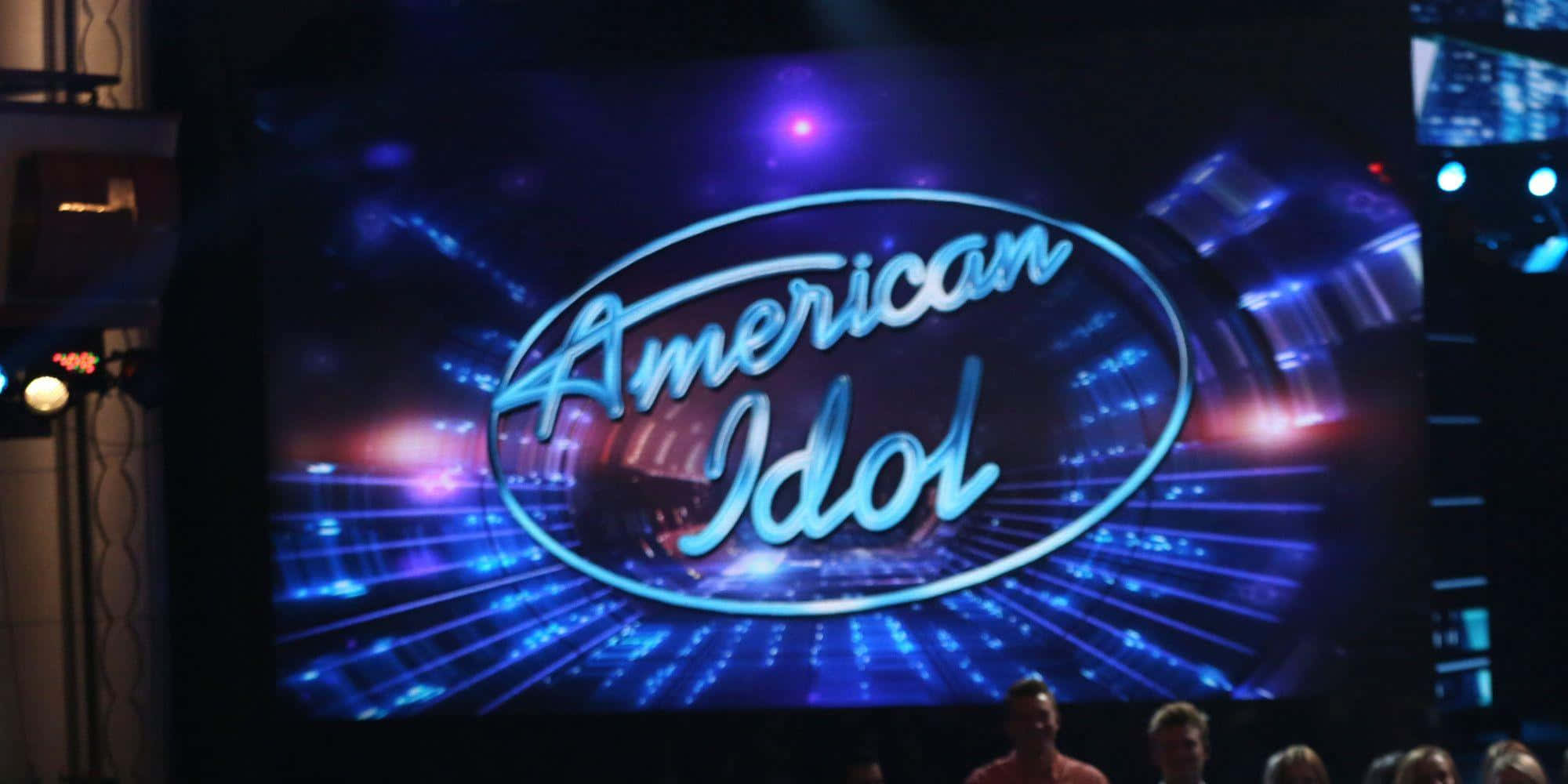 Contestants of American Idol Take the Stage Wallpaper