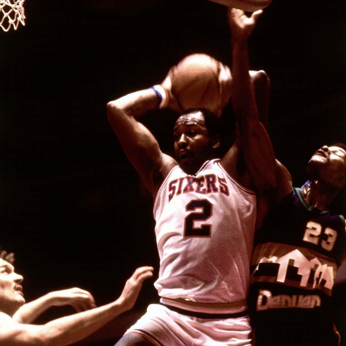 American Professional Athlete Moses Malone Wallpaper