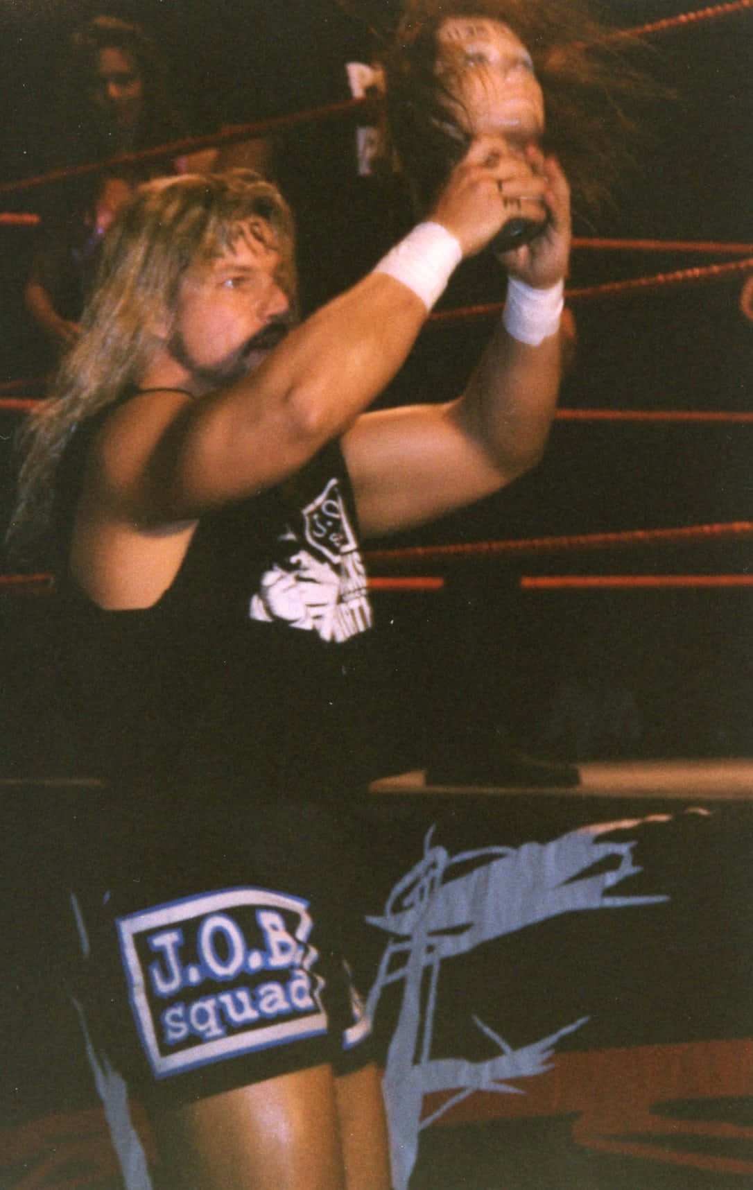 Amerikanischerprofi-wrestler Al Snow Mit Head Im Jahr 1999. Wallpaper