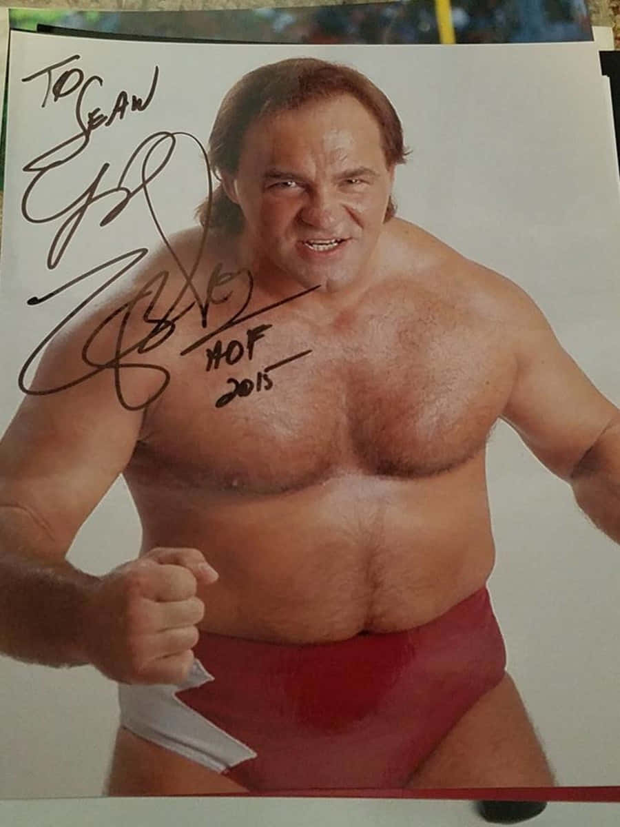 Iconic American Professional Wrestler, Larry Zbyszko giving autograph Wallpaper