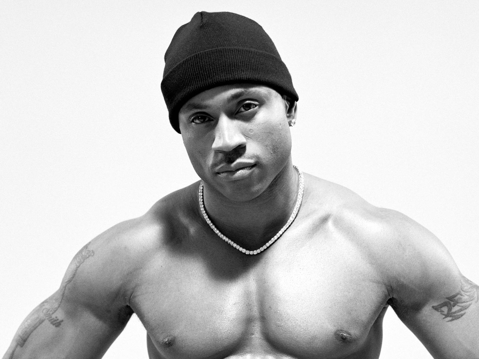 Amerikansk rapper LL Cool J sort og hvid billede Wallpaper