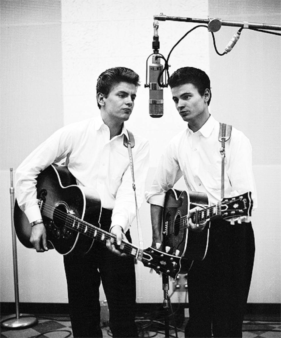 American Rock Duo Everly Brothers Studio Recording Shot Wallpaper