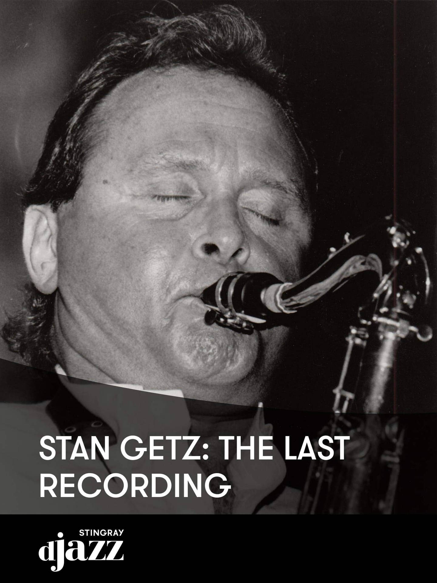 A Riveting Portrait of the Legendary Stan Getz Performing Wallpaper