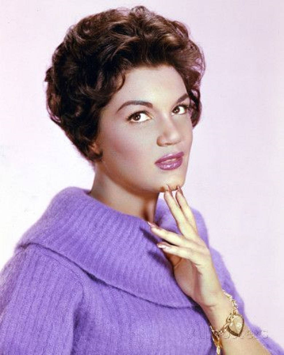 Iconic Portrait of American Singer and Actress Connie Francis, 1960 Wallpaper