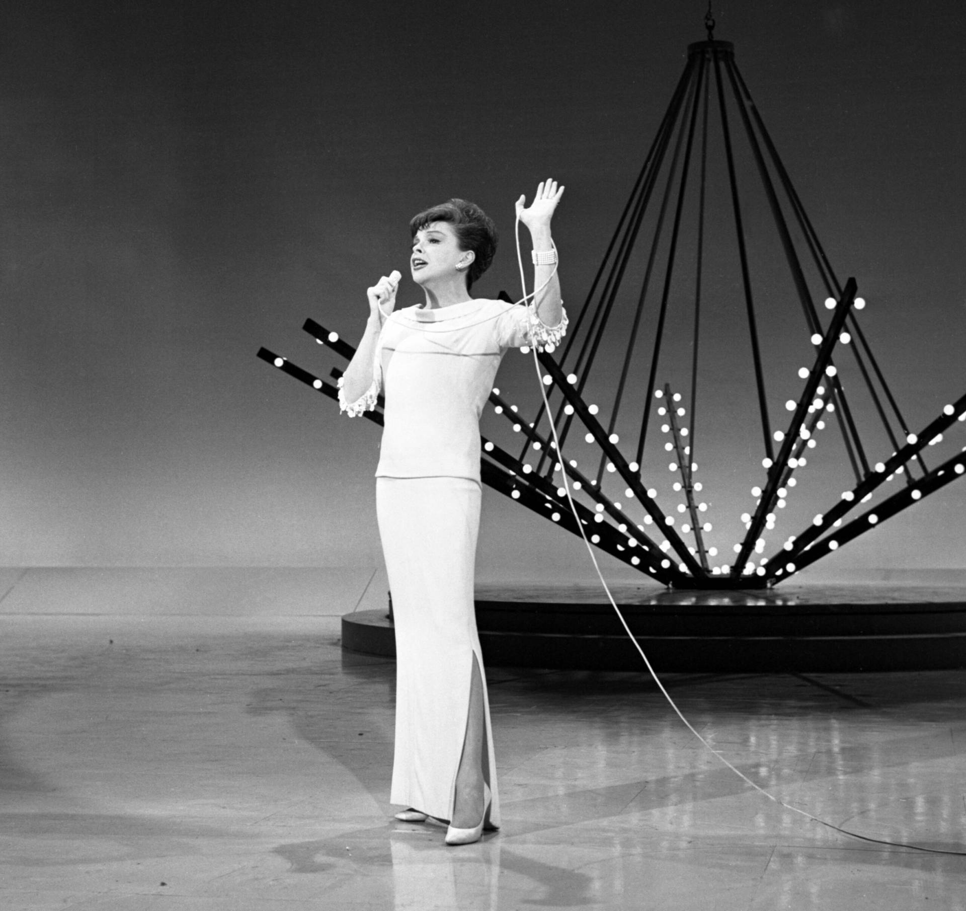 Amerikanischesängerin Judy Garland Heute Abend Am Broadway Wallpaper