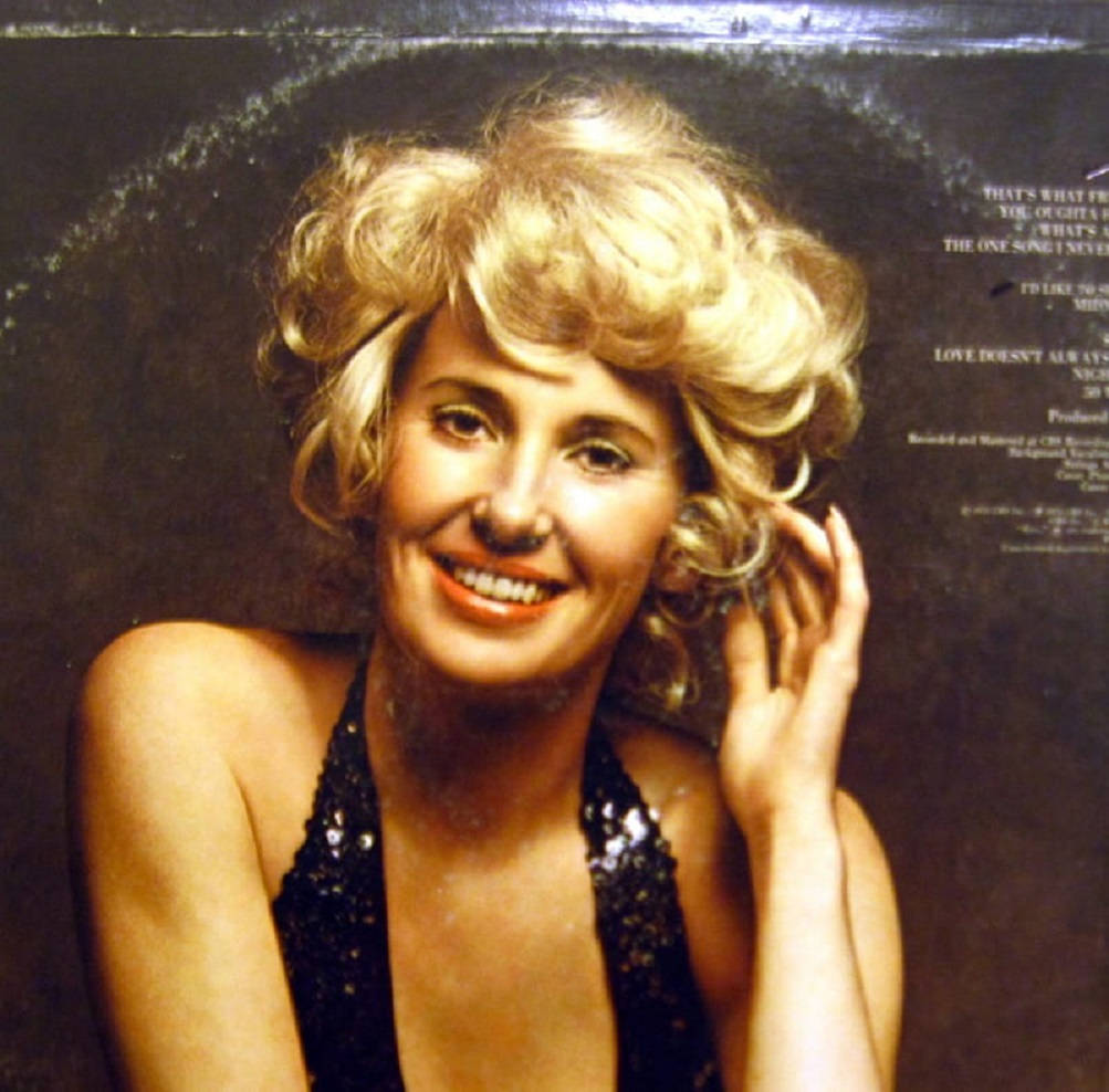 Iconic Album Cover featuring Tammy Wynette Wallpaper