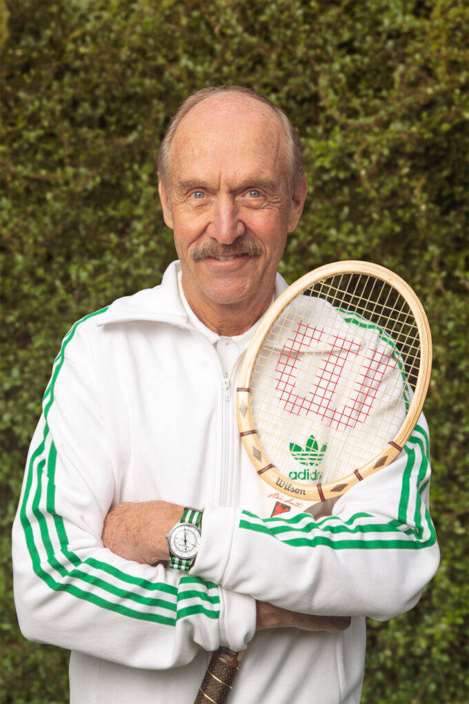 Giocatoredi Tennis Americano Stan Smith Sfondo