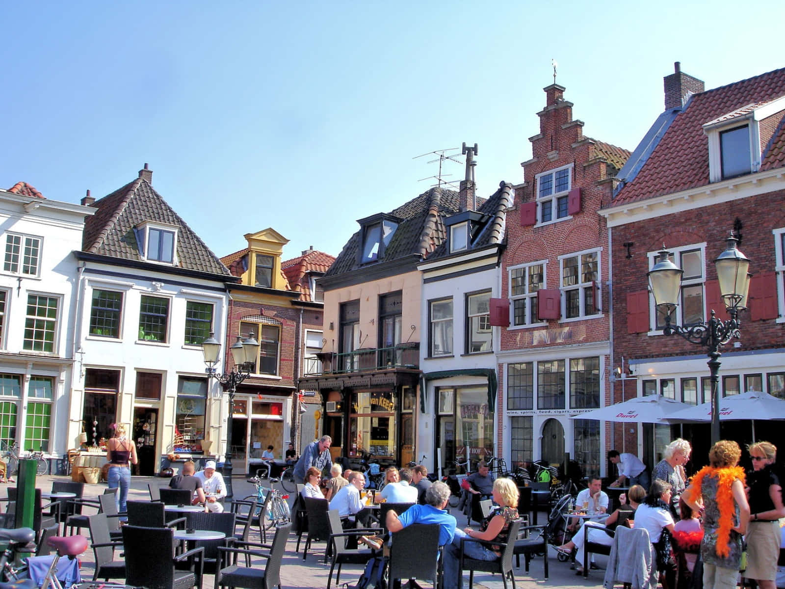 Café Du Centre-ville Historique D'amersfoort Fond d'écran