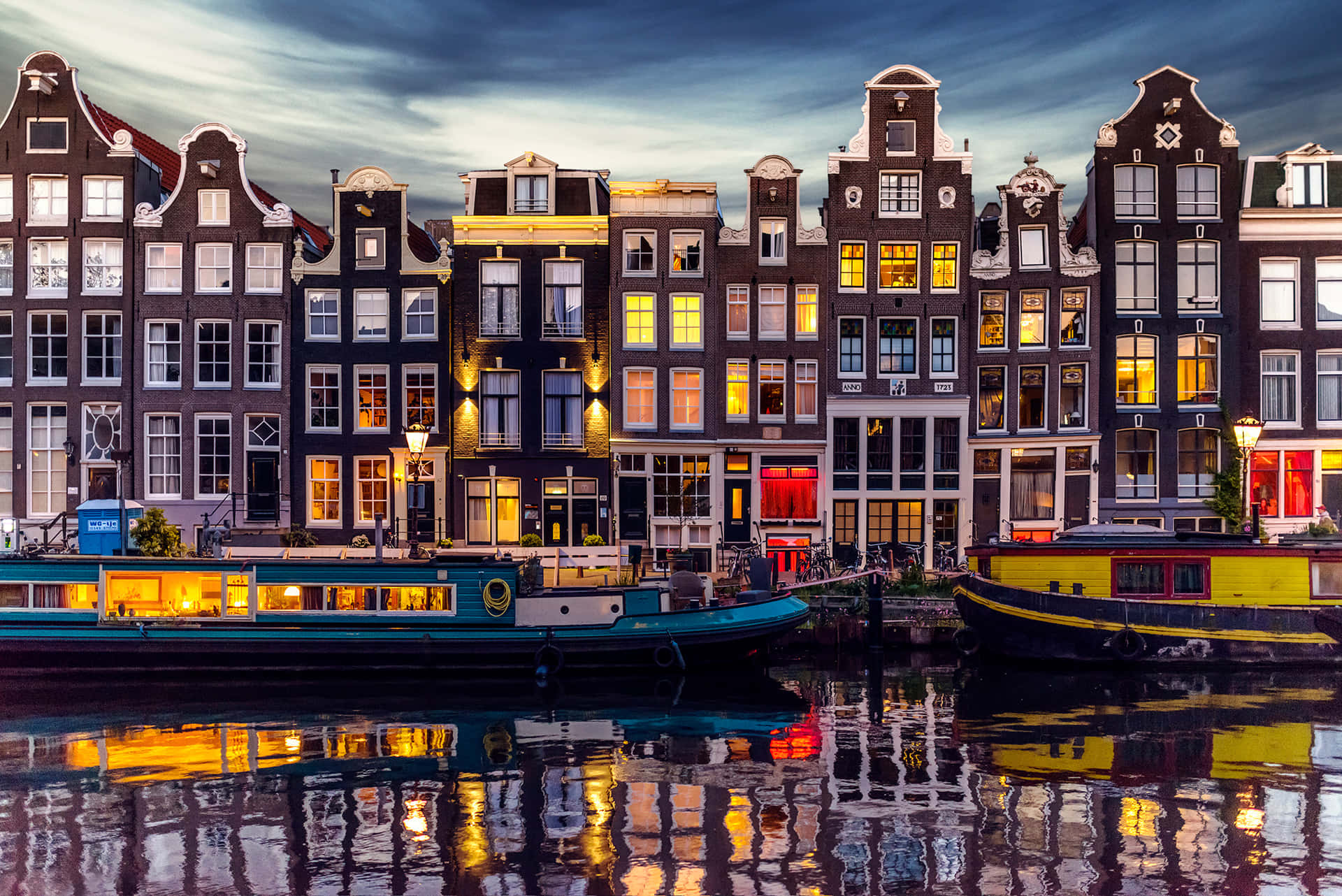 Amsterdam Canal Housesat Twilight Wallpaper