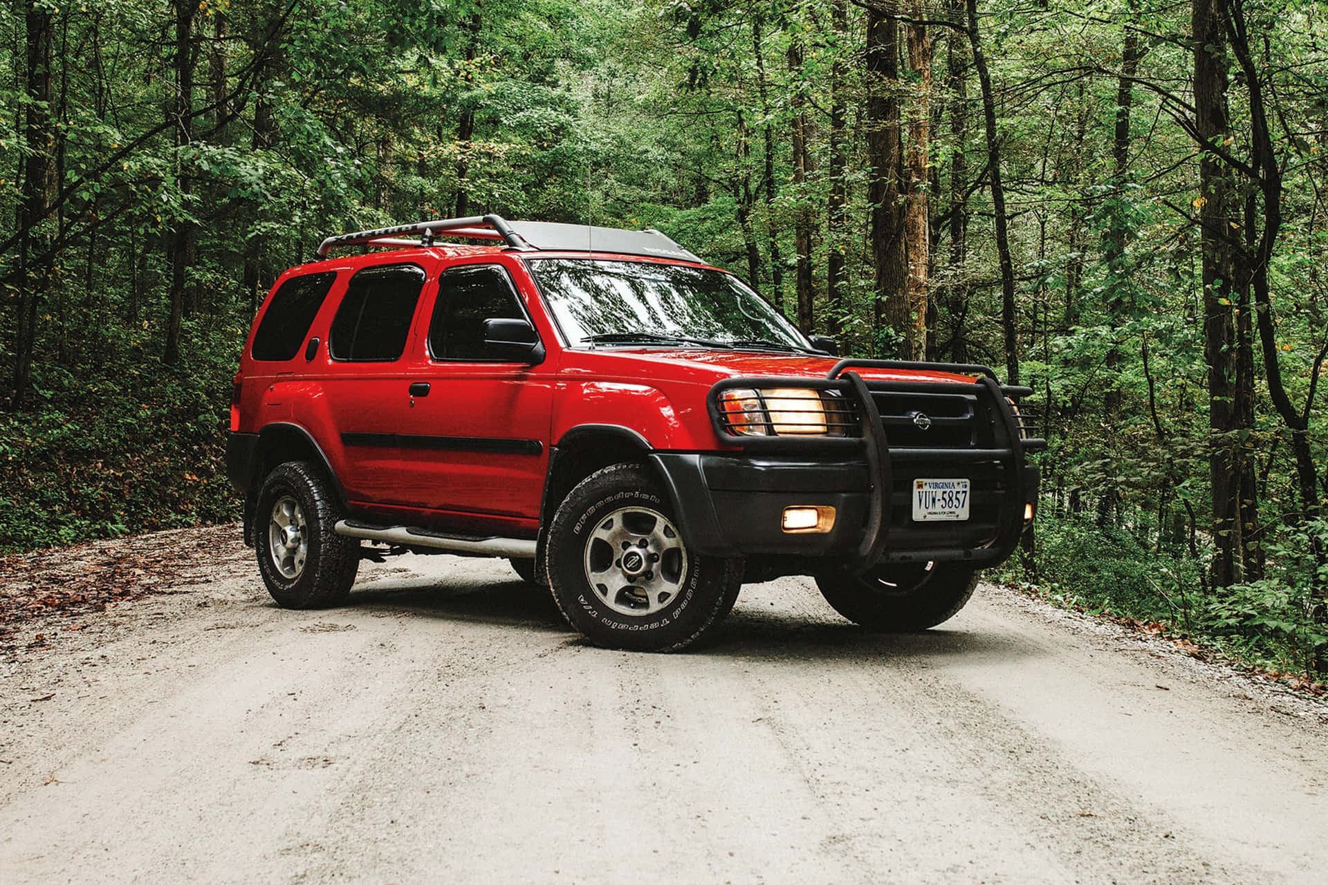 An Adventurous Ride In Nissan Xterra Suv Wallpaper