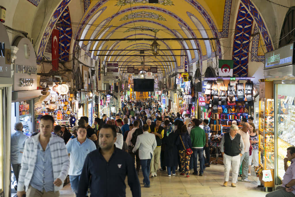 An Aerial View Of The Bustling Grand Bazaar In Istanbul Wallpaper