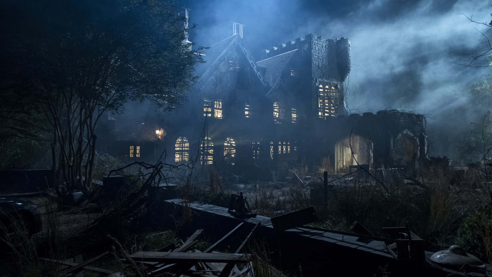 An Eerily Captivating Scene From Netflix's - The Haunting Of Bly Manor Wallpaper