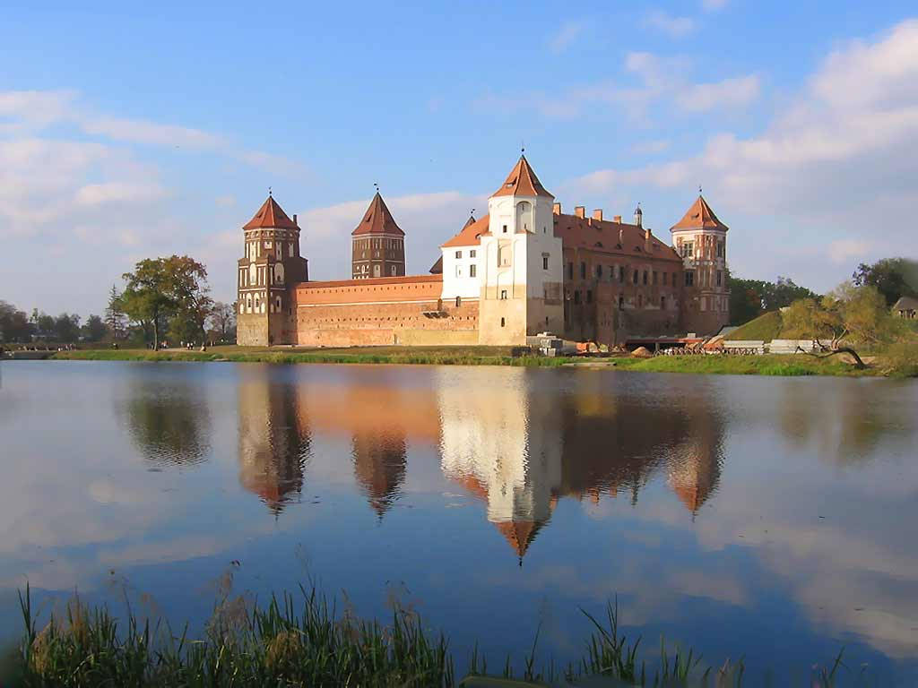 Ancient Belarus Castle Picture