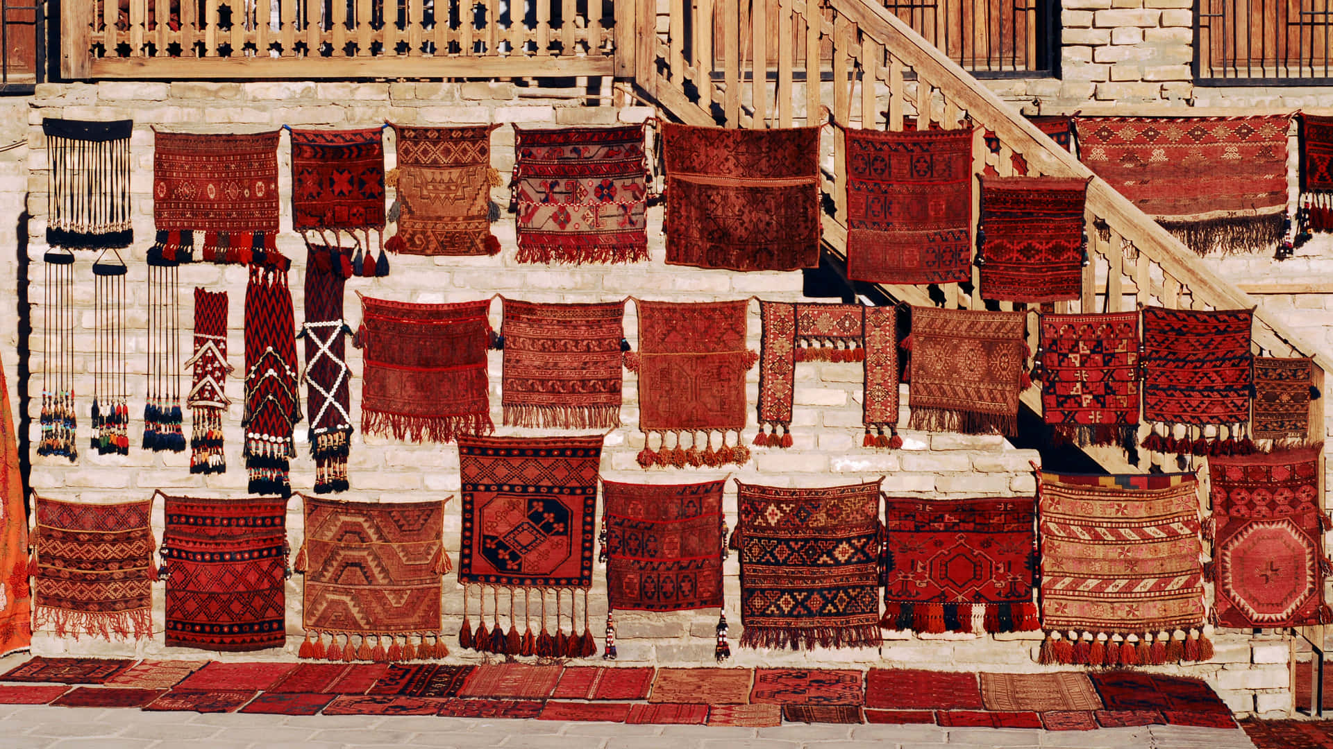 Antiguasalfombras Y Tapices En Bukhara. Fondo de pantalla