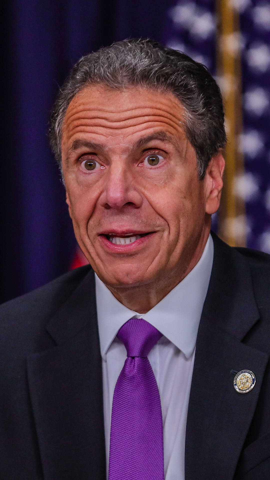 Andrew Cuomo With White Hair Wallpaper