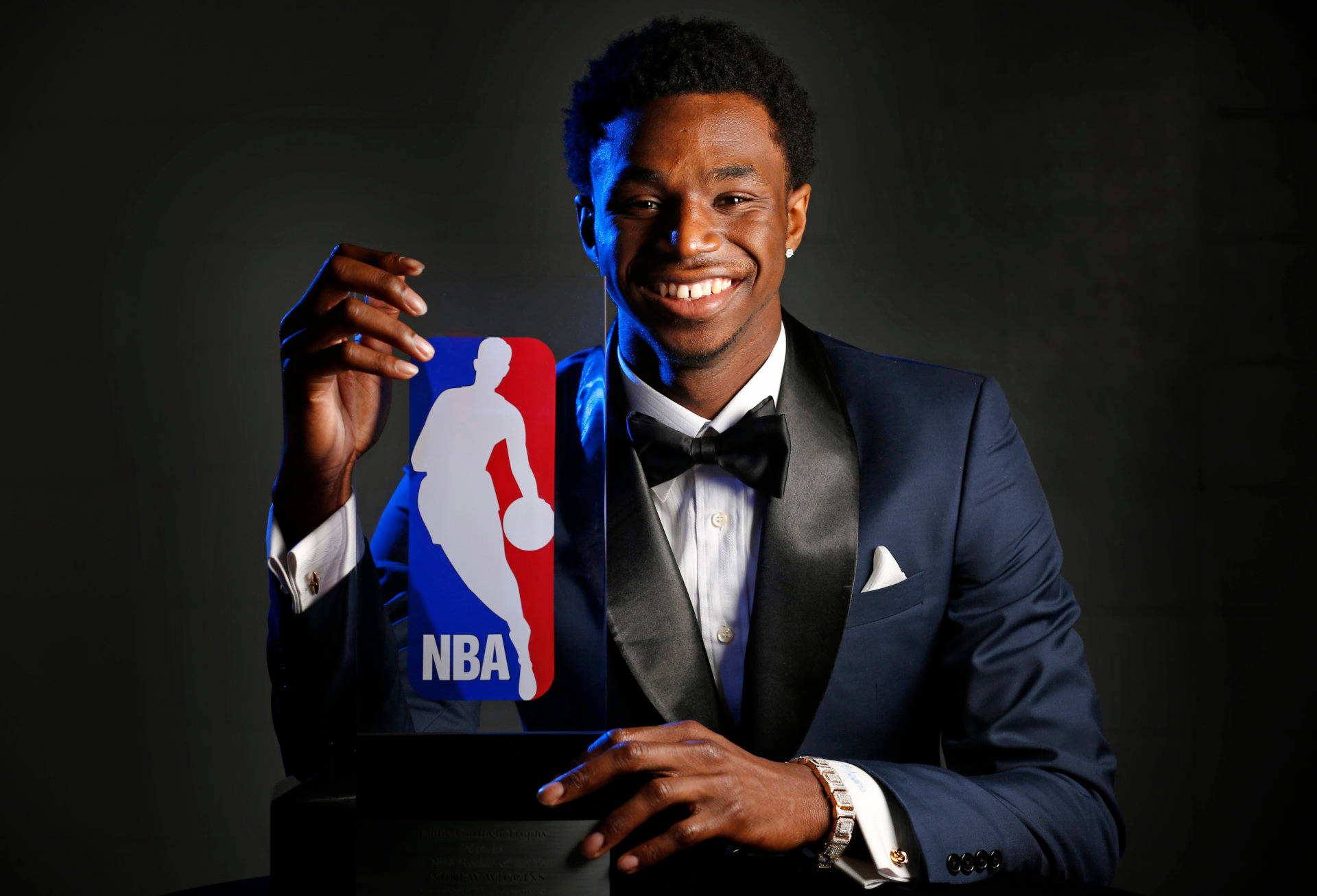 Andrew Wiggins 2015 Roty Trophy Background
